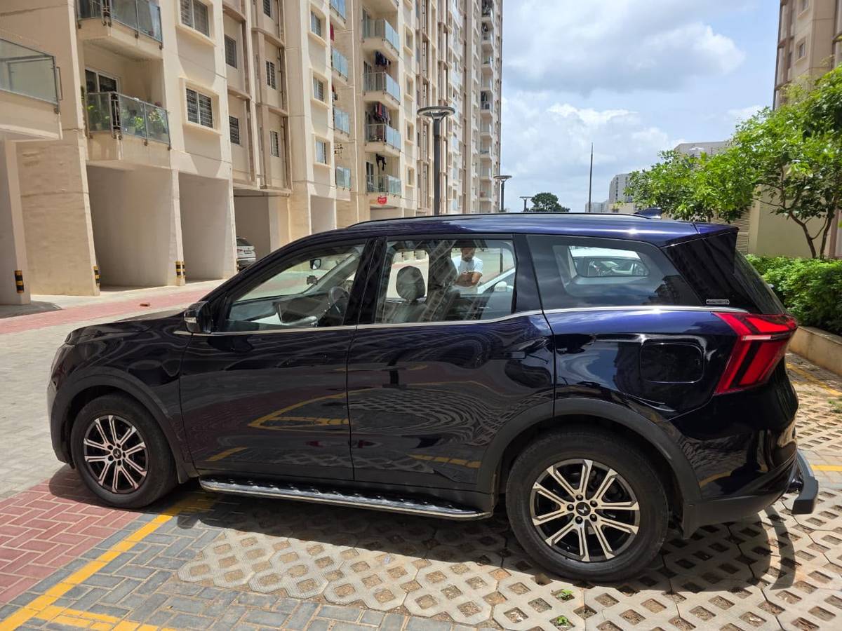2025 Mahindra XUV700 AX7 D AT 7 STR for sale on Truwo, Electronic City
