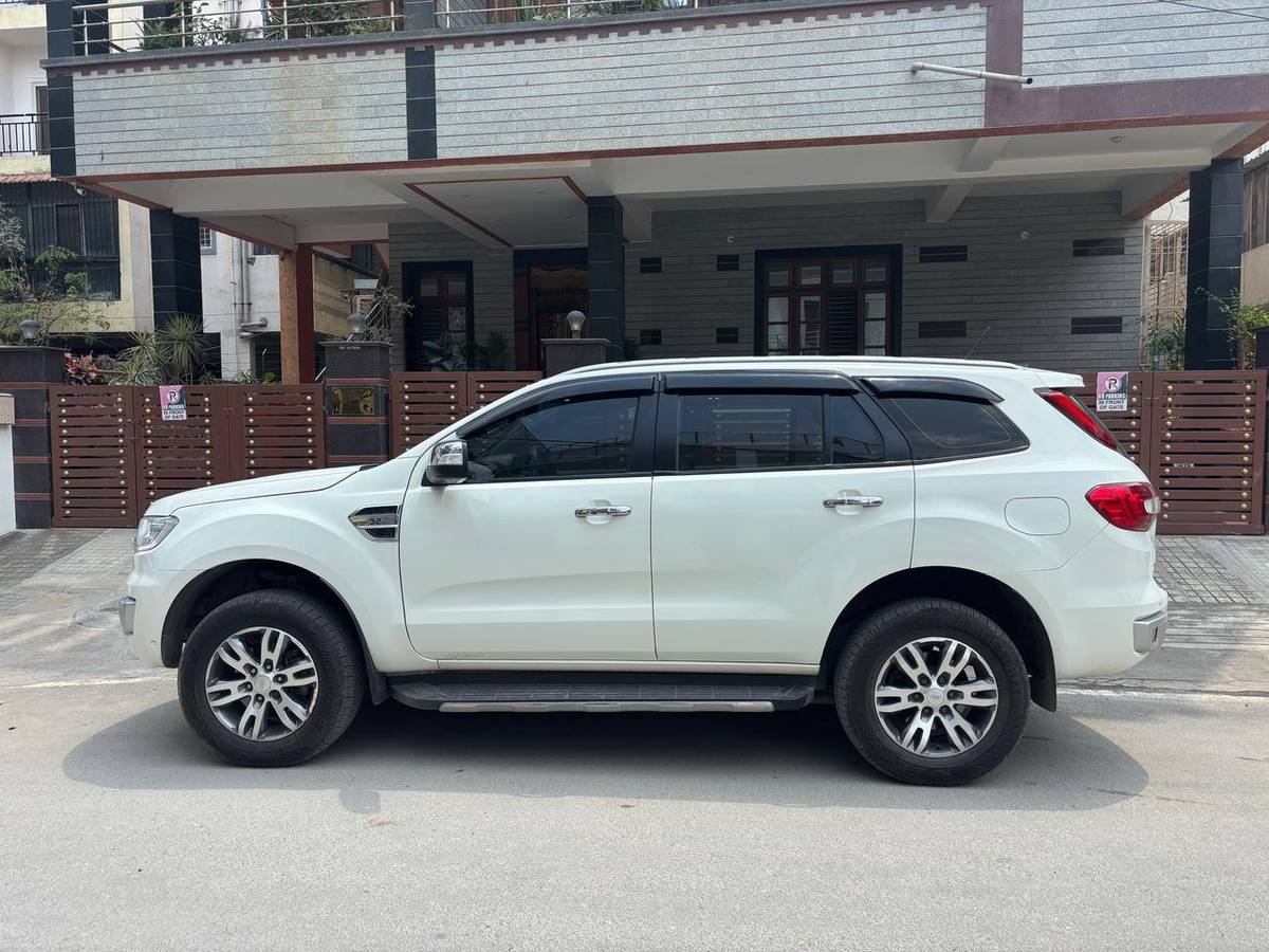 2018 Ford Endeavour TITANIUM 3.2 4X4 AT for sale on Truwo, Bengaluru