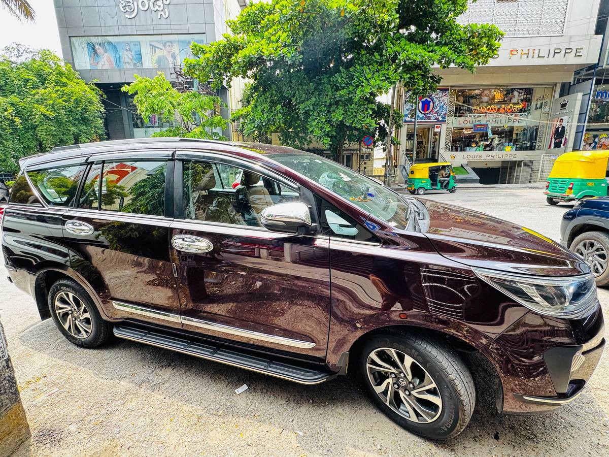 2022 Toyota Innova Crysta 2.4 VX 8 STR for sale on Truwo