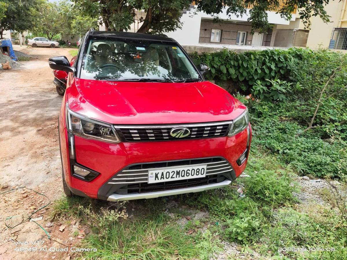 2020 Mahindra XUV300 W8 (O) 1.5 DIESEL for sale on Truwo