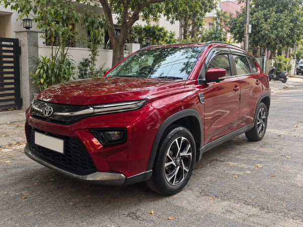 2024 Toyota URBAN CRUISER HYRYDER V AT NEO DRIVE in bangalore for sale on Truwo