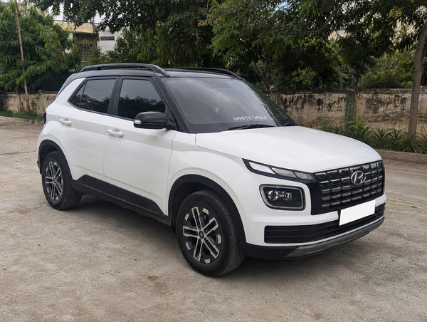 2023 Hyundai Venue 1.5 CRDI MT SX in bangalore for sale on Truwo