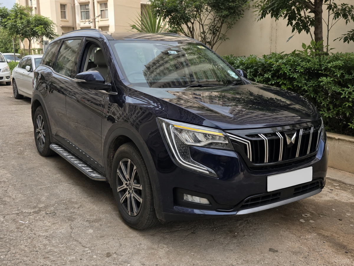 2025 Mahindra XUV700 AX7 D AT 7 STR for sale on Truwo, Bangalore