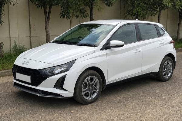 2025 Hyundai i20 Sportz 1.2 Kappa MT in bangalore for sale on Truwo