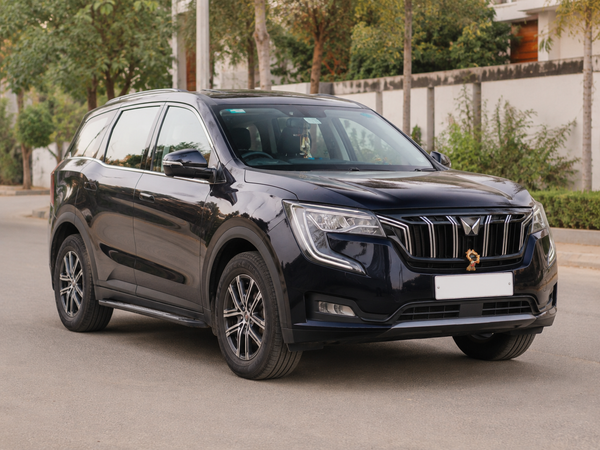 2022 Mahindra XUV700 AX5 Petrol MT 7 Seater in Bangalore for sale on Truwo