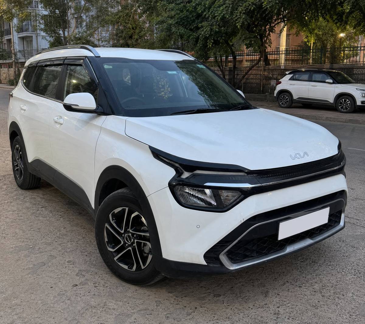 2023 Kia Carens Prestige Plus 1.4 Petrol 7 STR for sale on Truwo, Gurugram