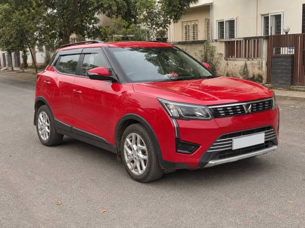 2023 Mahindra XUV300 W8 1.5 DIESEL in bangalore for sale on Truwo