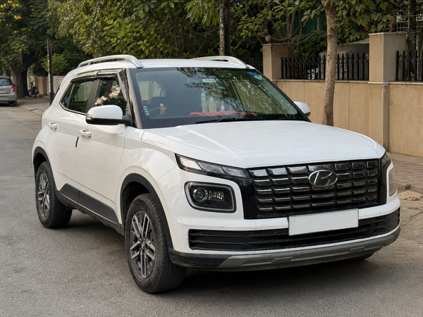 2022 Hyundai VENUE S (O) 1.0 TURBO IMT in Mayur Vihar for sale on Truwo